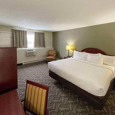 סודברי Rodeway Inn מראה חיצוני תמונה